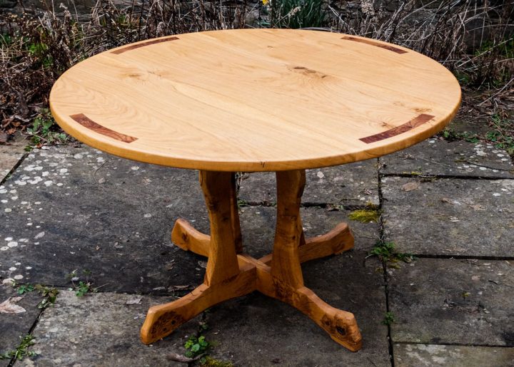 Round Oak Dining Table